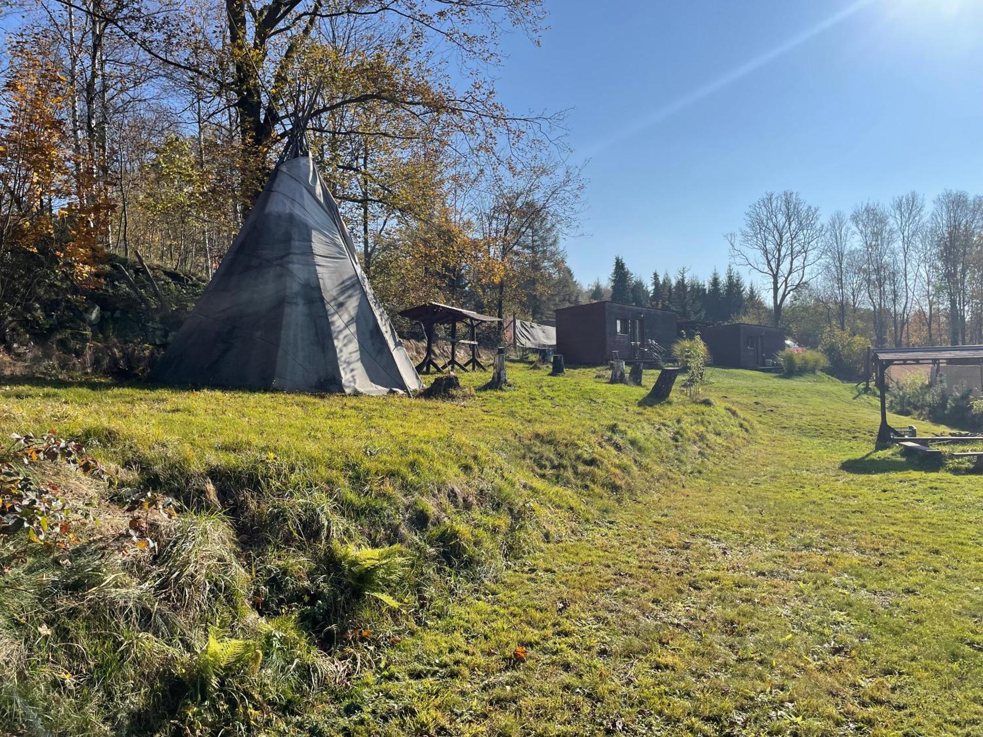 Fox House Tisa / Rajec Hotell Eksteriør bilde